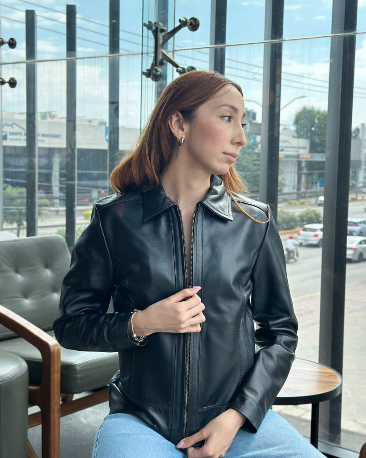Sara negra con cuello